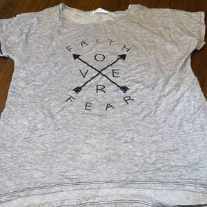 Not of This World “Faith Over Fear” Graphic Tee Women’s Size XL